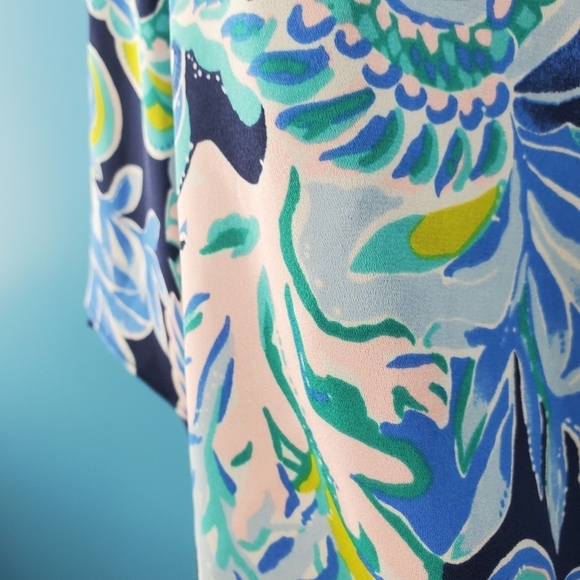 Lilly Pulitzer blue tropical print blouse S - Picture 4 of 13
